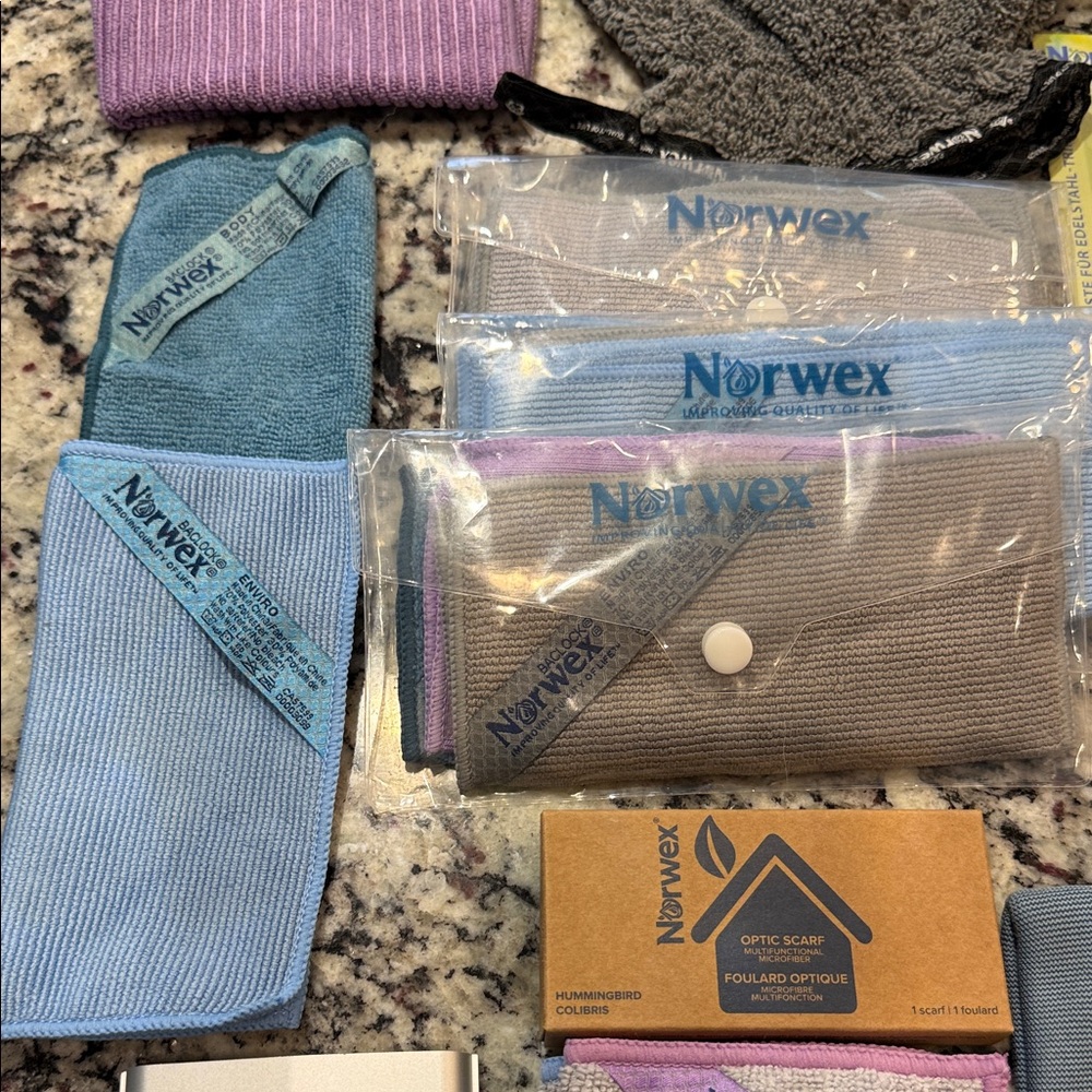 Norwex Cleaning Essentials - NEW - Picture 4 of 9